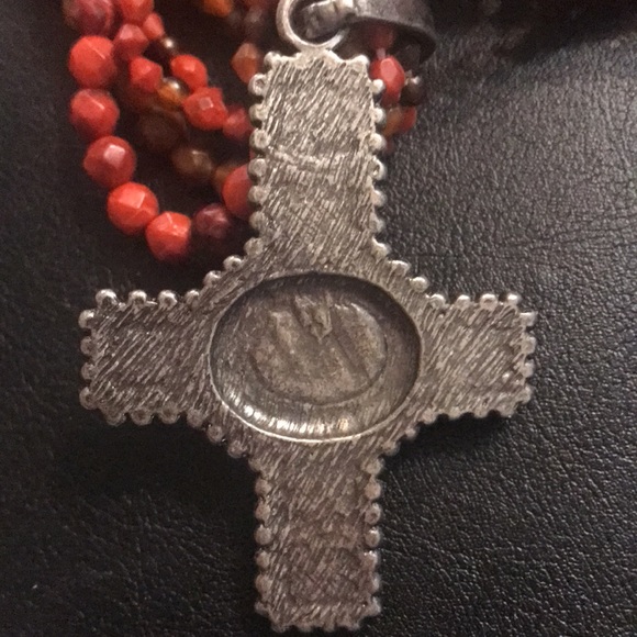 Cross beaded Multi strand necklacen - Picture 5 of 5